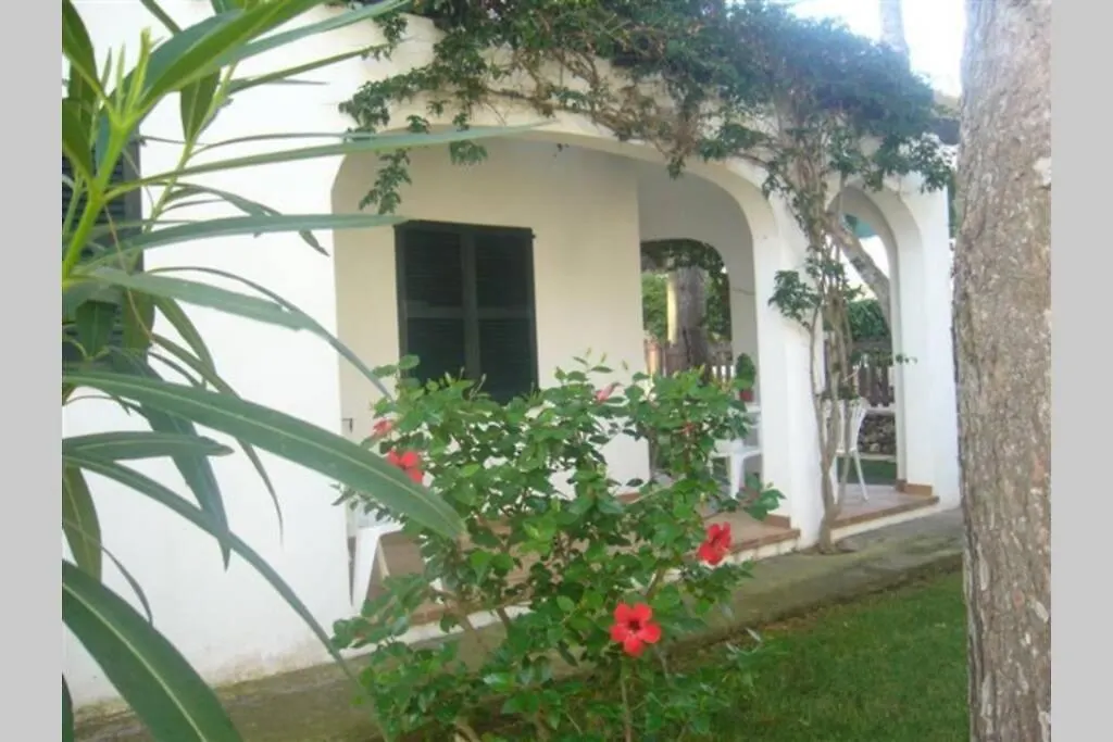 Apartment With Garden And Swimming And Beach Cala Blanca   Cala Blanca (Menorca)